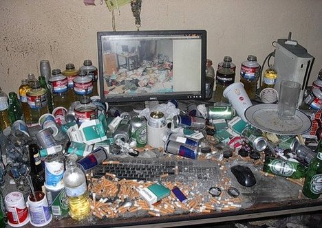 Dirty desk
